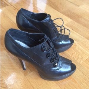 Vince Camuto platform high heel. Black leather